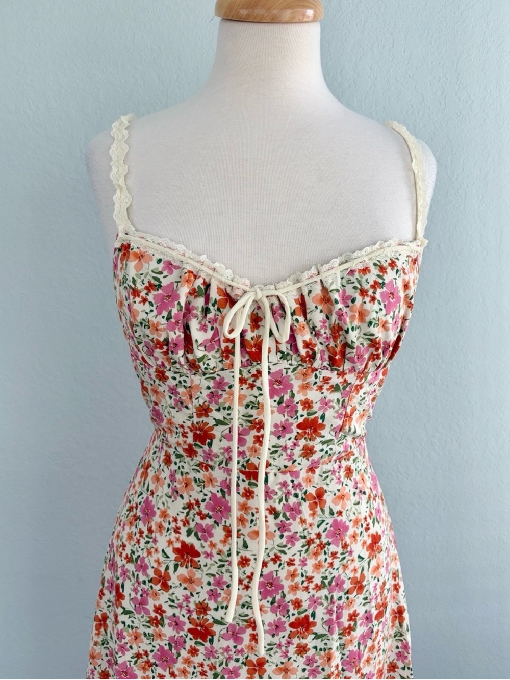 Commense NWT Floral Print Lace Trim Cami Midi Dress - Picture 6 of 15